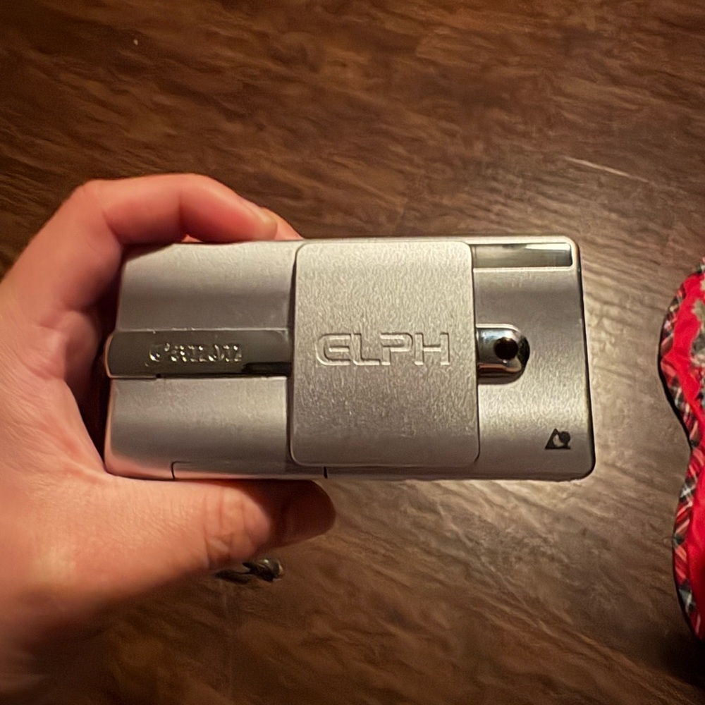 Canon ELPH Z3 film camera